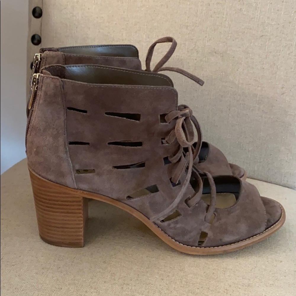 Vince Camuto Women’s Theresa Suede Lace Up Heels 10 Wide